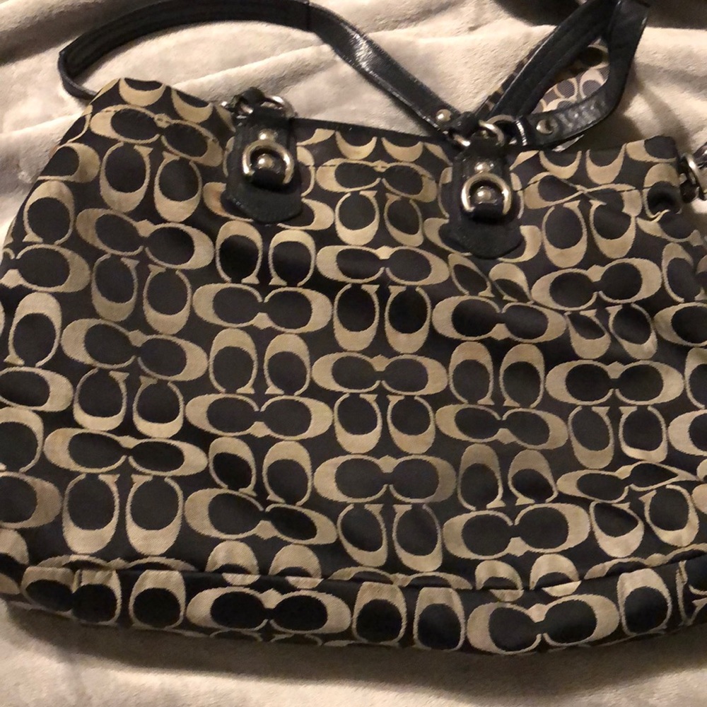 Used Coach Bag - Picture 4 of 8